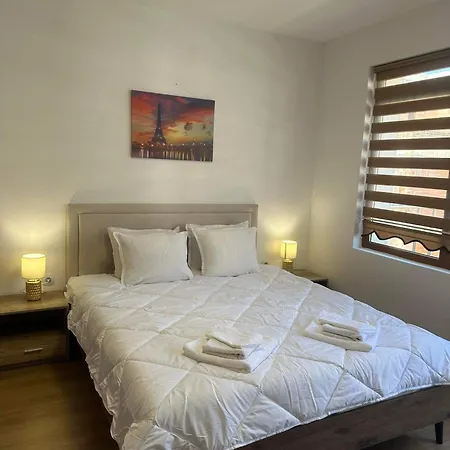 за гости марти гр Apartment Obsor